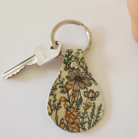 Wild Flowers Faux Leather Glitter Keychain Floral Bag Charm - Picture 2 of 7